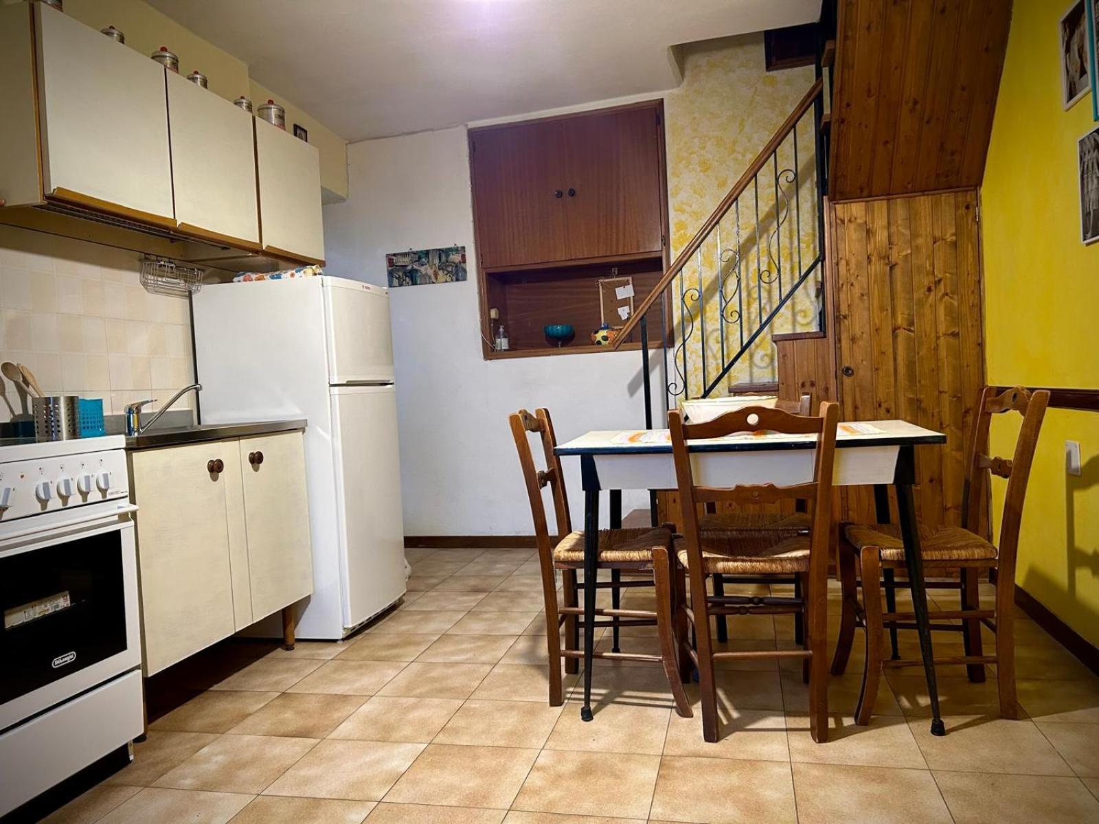 Little Flower Apartment Corfino Extérieur photo